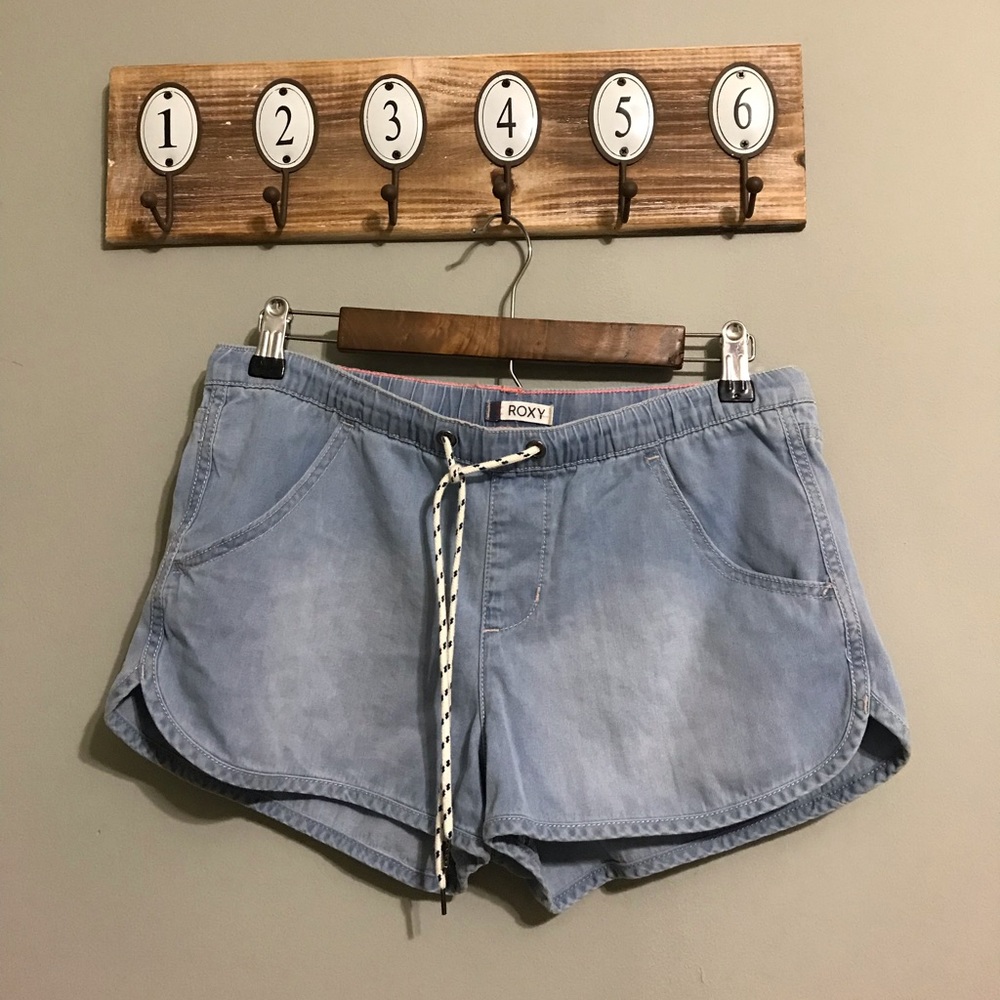 NWOT Roxy Jean shorts - Picture 1 of 6